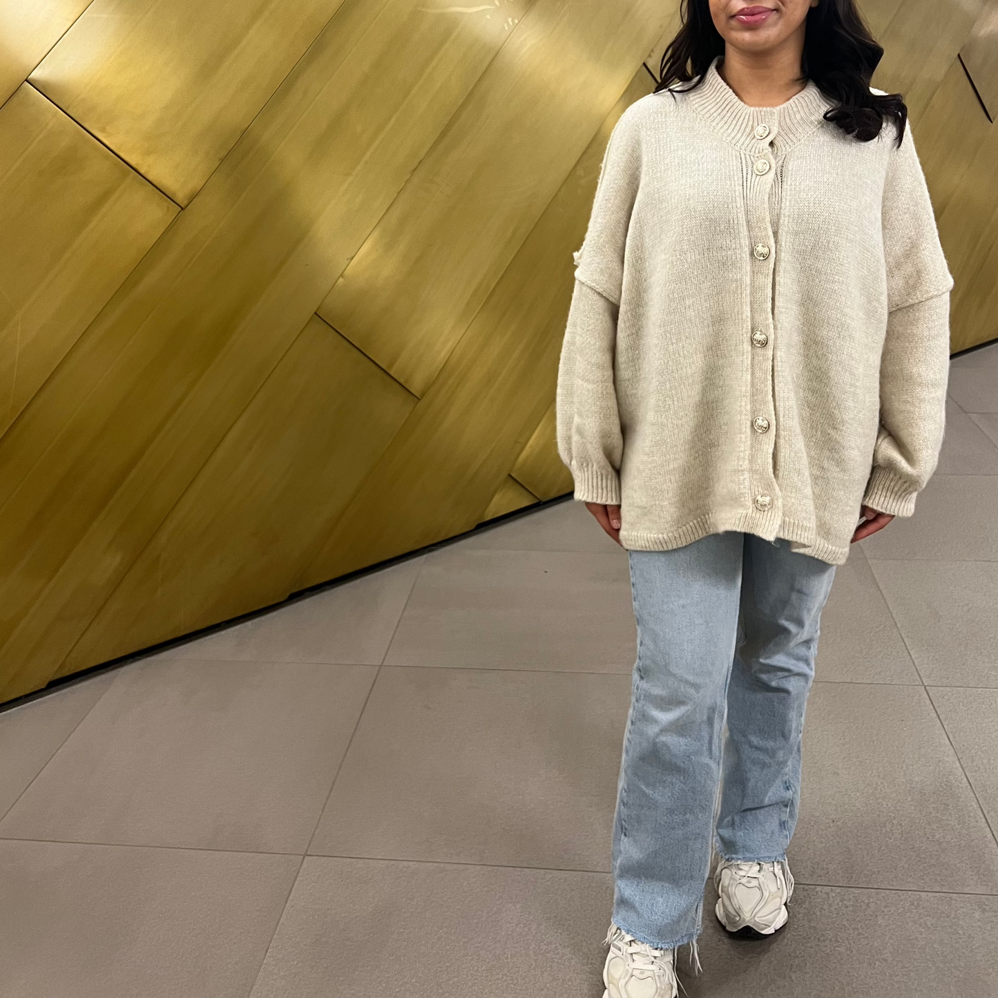 Oversized knitted cardigan beige